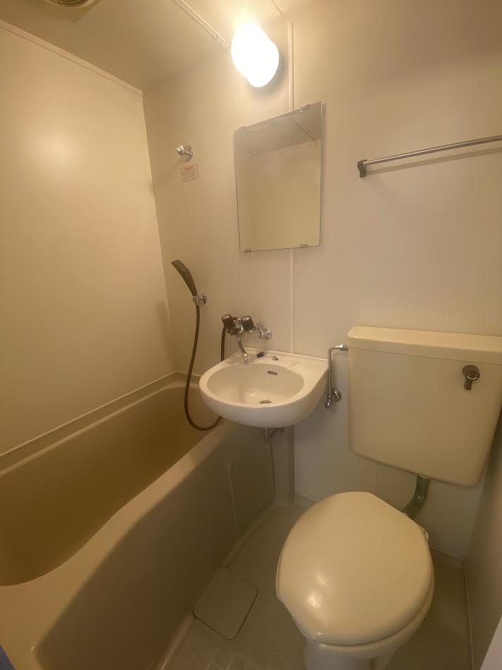 ジュネスアルーユ201号室