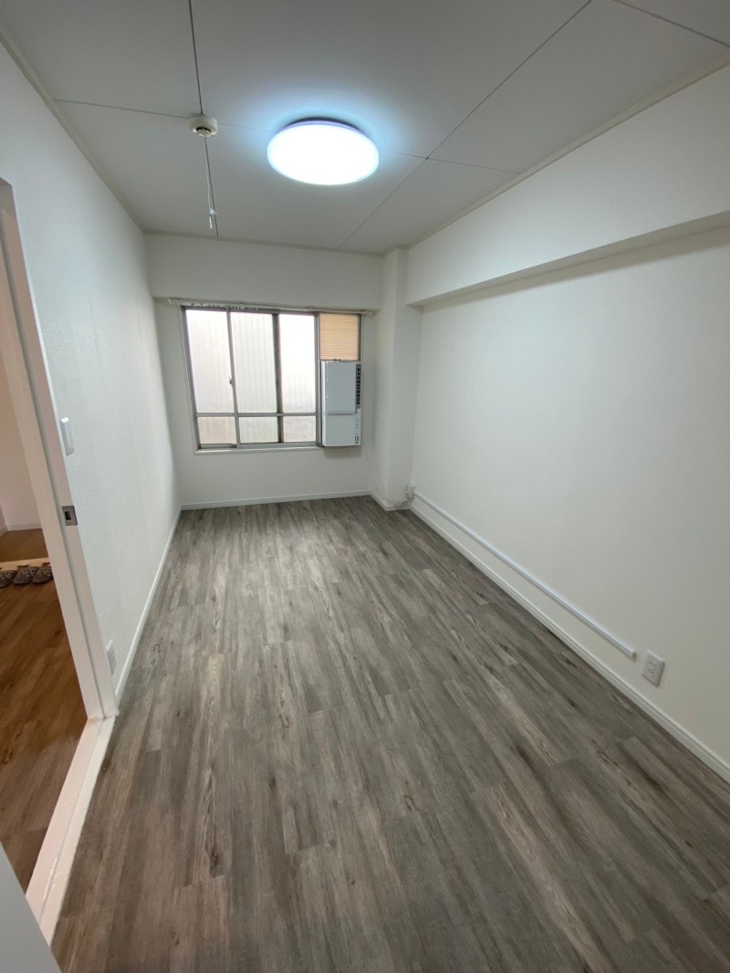 サンライズマンション河辺203号室