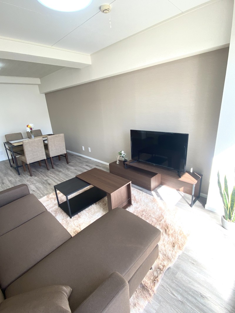 サンライズマンション河辺203号室